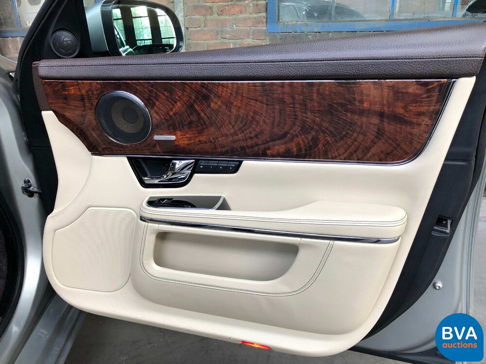 Jaguar XJ 5.0 V8 SuperCharged Supersport LWB 510pk 2010 -Org. NL-, 51-NBN-4