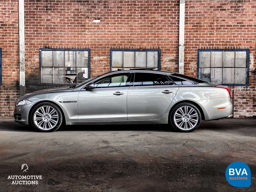 Jaguar XJ 5.0 V8 SuperCharged Supersport LWB 510pk 2010 -Org. NL-, 51-NBN-4