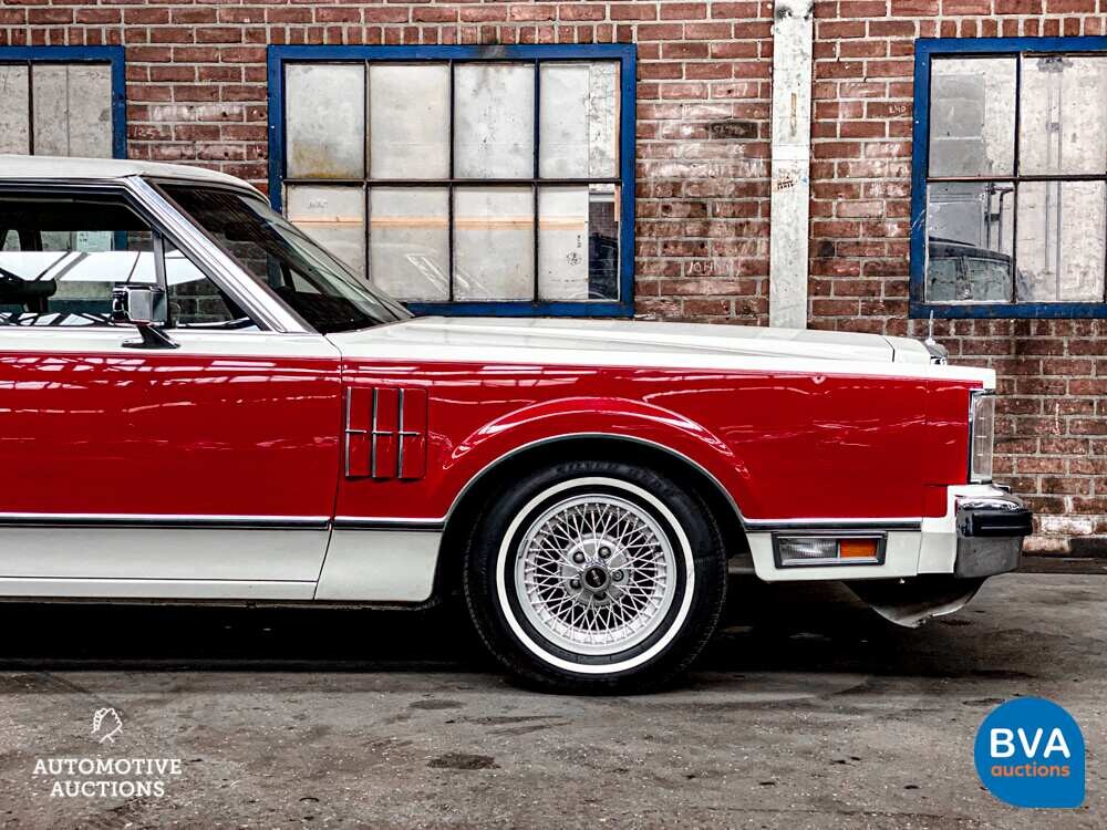 Lincoln Continental Mark VI 2D Coupé ''Bill Blass'' Edition 199PS 1982.