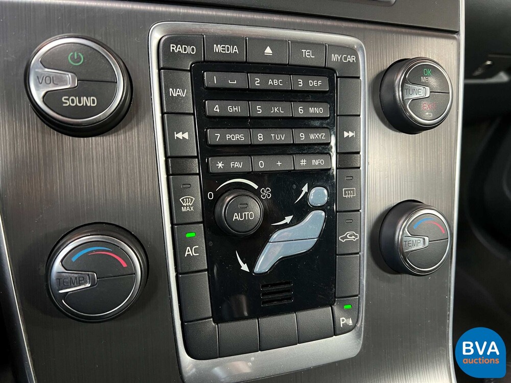 Volvo V60 2.0 D3 5-Zylinder 163PK Summum, GR-322-P.