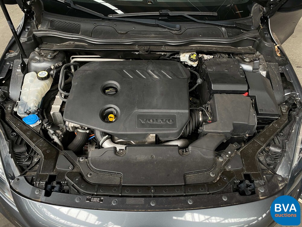 Volvo V40 D2 R-Design 114pk 2013 -Org. NL-, 8-KTF-66