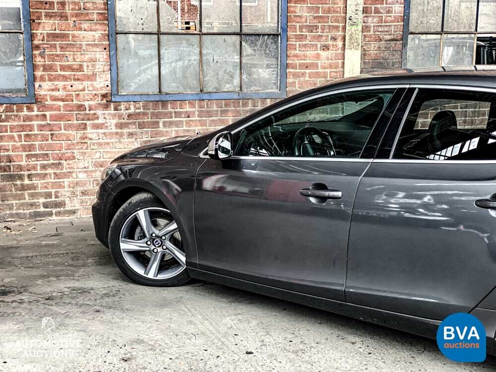 Volvo V40 D2 R-Design 114pk 2013 -Org. NL-, 8-KTF-66