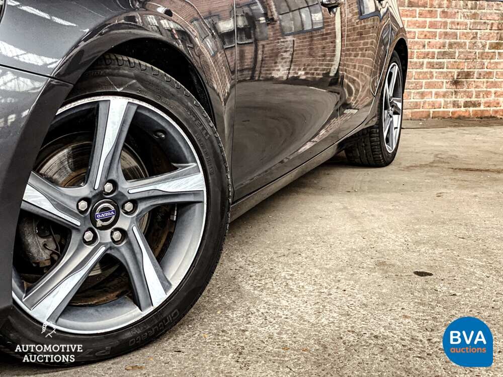 Volvo V40 D2 R-Design 114pk 2013 -Org. NL-, 8-KTF-66