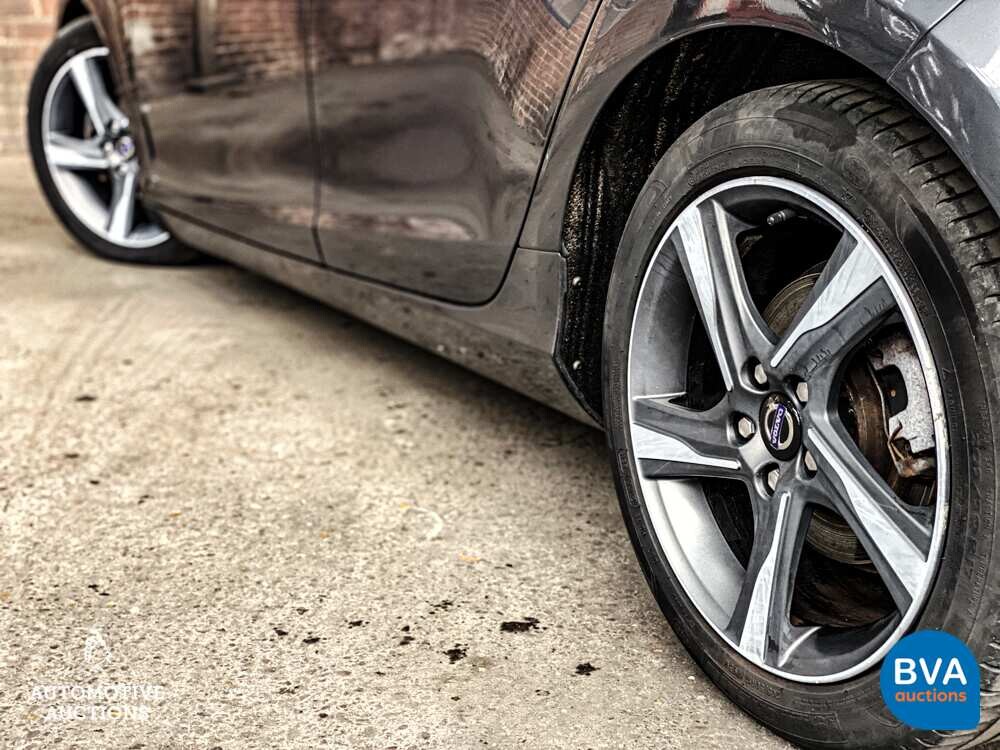 Volvo V40 D2 R-Design 114pk 2013 -Org. NL-, 8-KTF-66