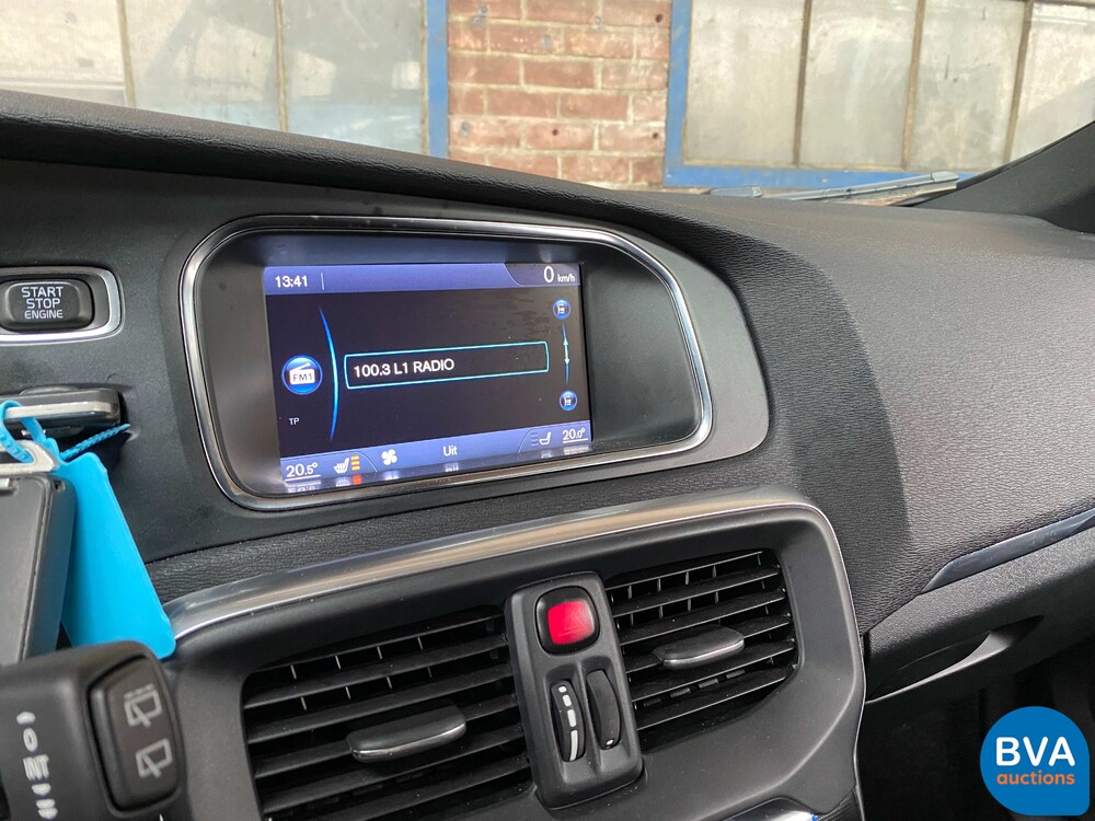 Volvo V40 D2 R-Design 114pk 2013 -Org. NL-, 8-KTF-66