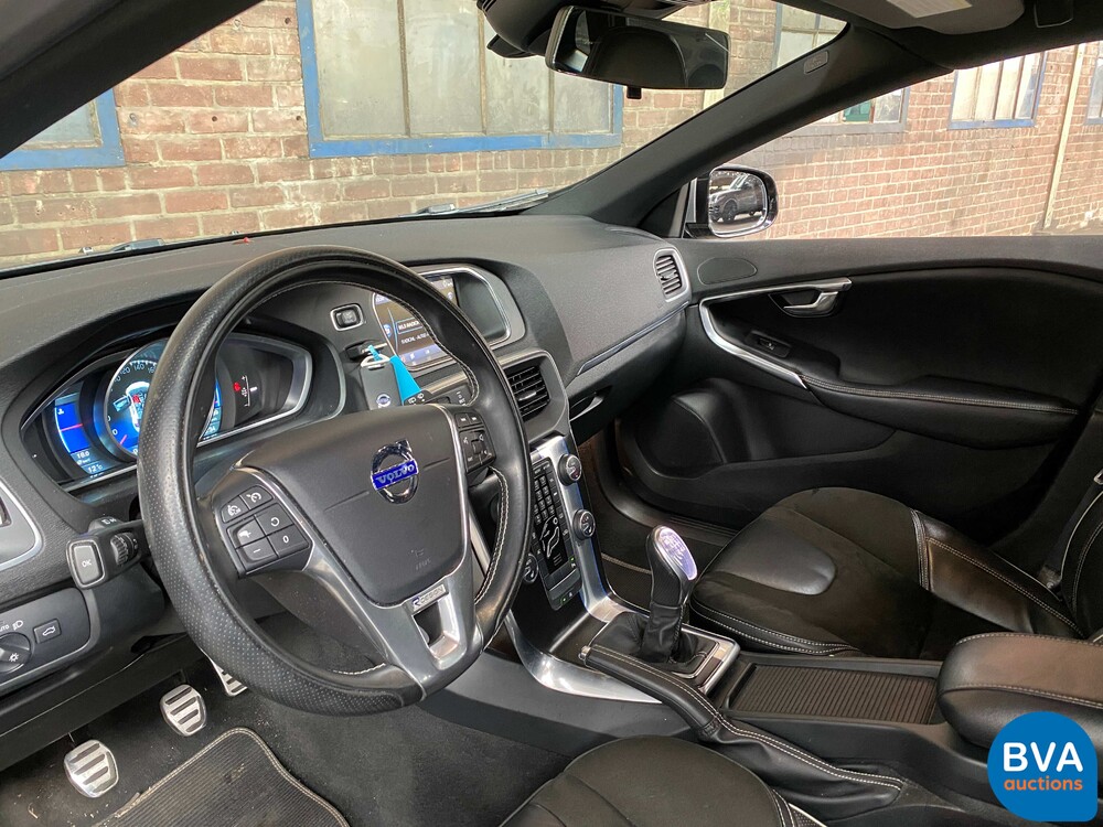Volvo V40 D2 R-Design 114pk 2013 -Org. NL-, 8-KTF-66