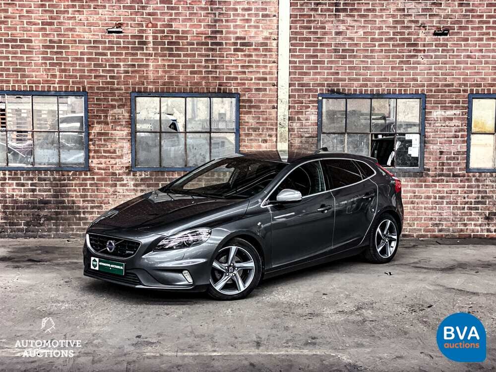 Volvo V40 D2 R-Design 114pk 2013 -Org. NL-, 8-KTF-66