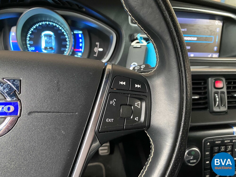 Volvo V40 D2 R-Design 114pk 2013 -Org. NL-, 8-KTF-66