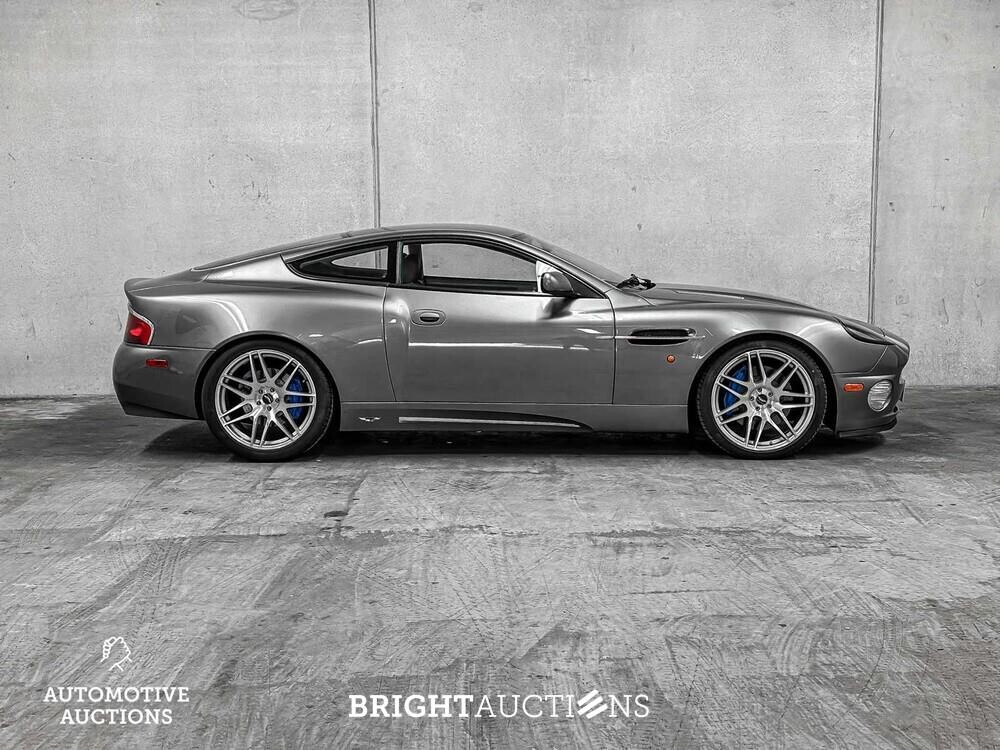 Aston Martin Vanquish 5.9 V12 466pk 2003
