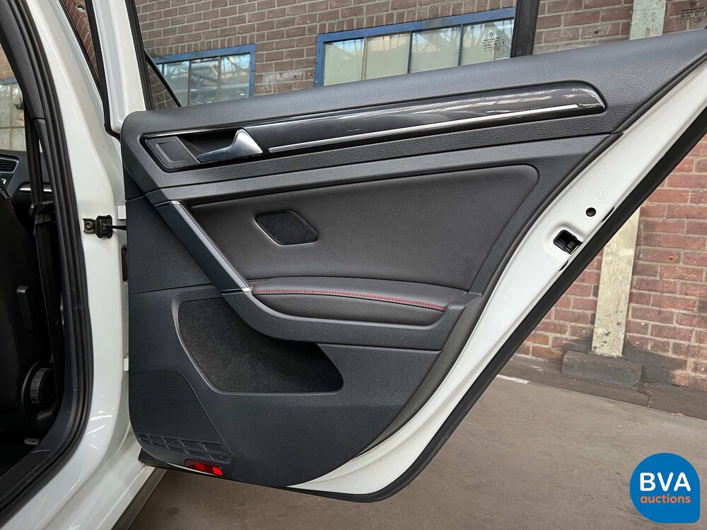 Volkswagen Golf GTI 2.0 TSI 220pk 2013, P-962-FV