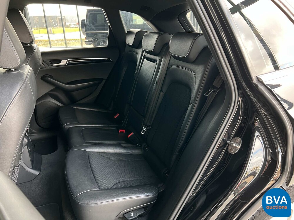 Audi Q5 2.0 TFSI Hybrid Quattro 211pk 2012, 6-KLV-37