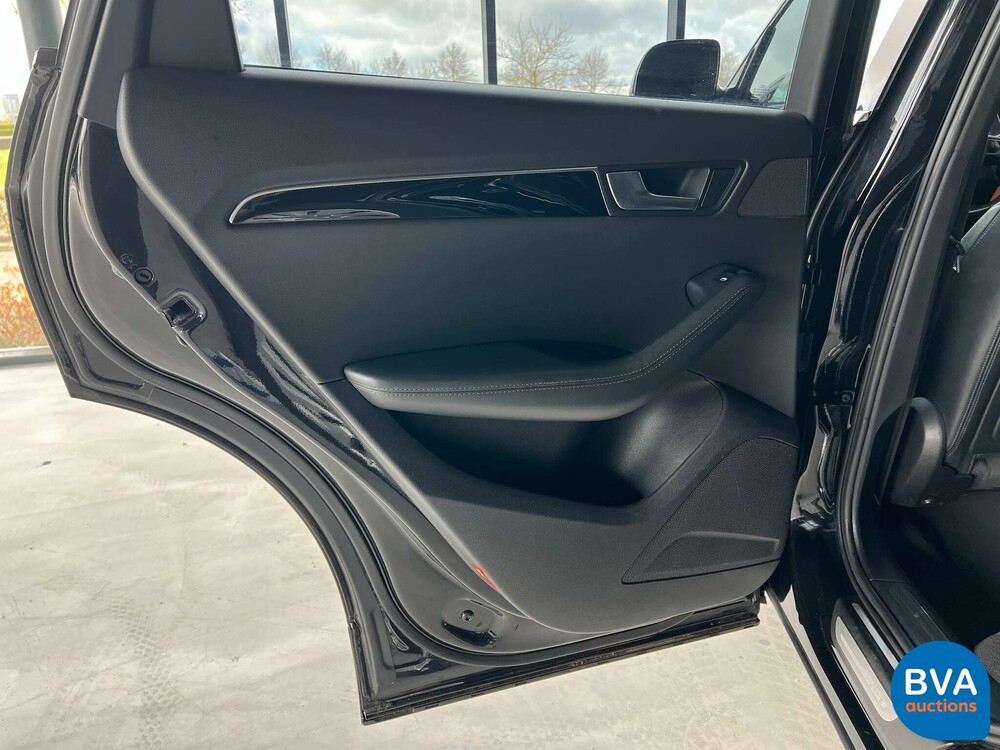 Audi Q5 2.0 TFSI Hybrid Quattro 211pk 2012, 6-KLV-37