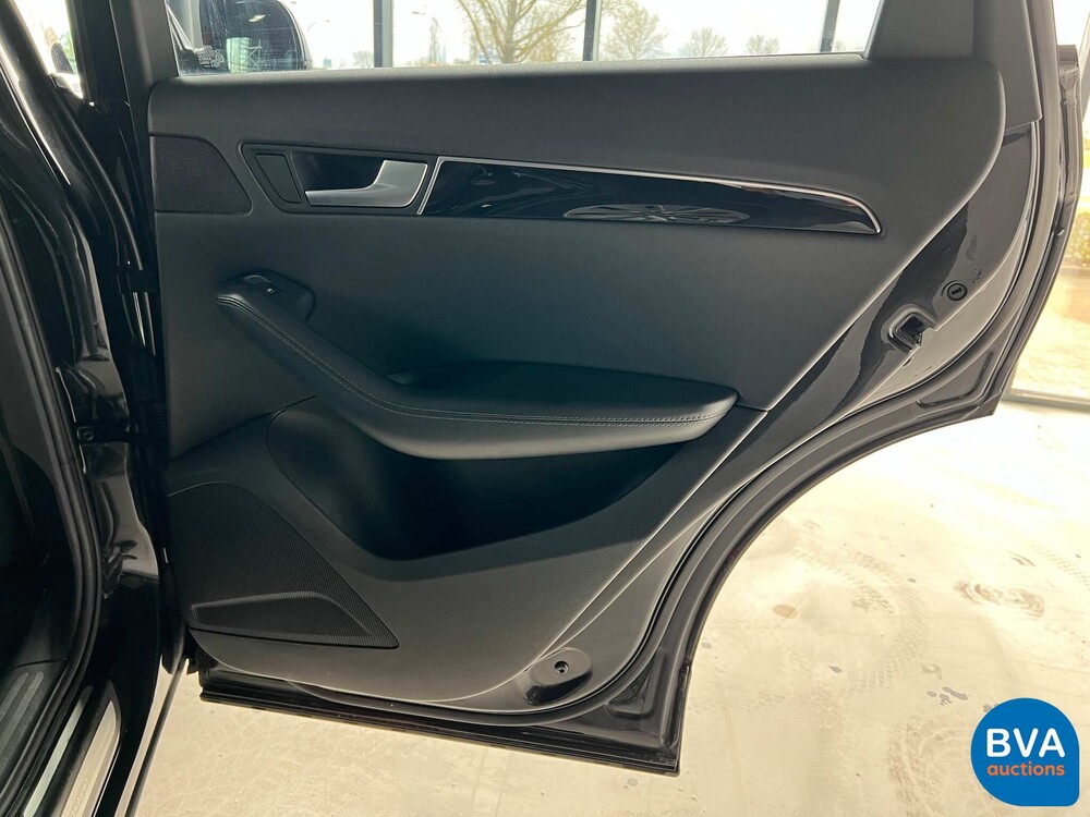 Audi Q5 2.0 TFSI Hybrid Quattro 211pk 2012, 6-KLV-37