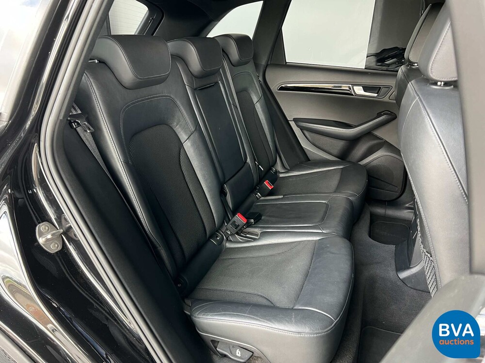 Audi Q5 2.0 TFSI Hybrid Quattro 211pk 2012, 6-KLV-37