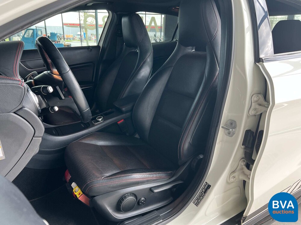 Mercedes-Benz GLA200 AMG CDI GLA-Klasse 136pk 2014, SX-617-S