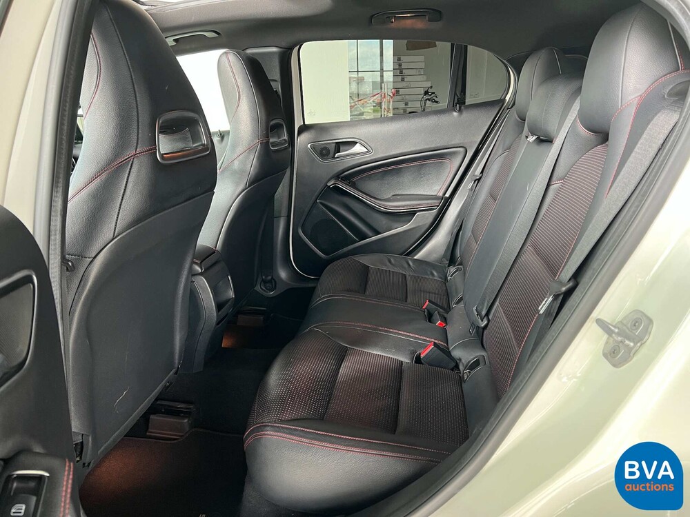 Mercedes-Benz GLA200 AMG CDI GLA-Klasse 136pk 2014, SX-617-S