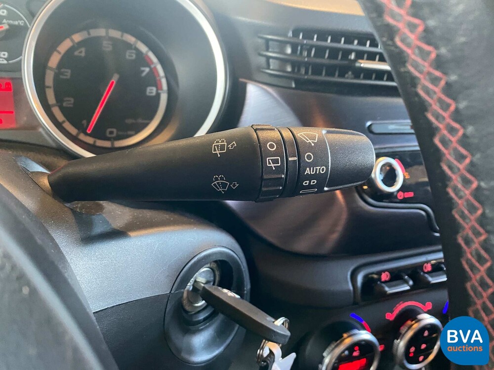 Alfa Romeo Giulietta 1.4T Distinctive 170pk 2011 -Org. NL-, 08-RSH-1