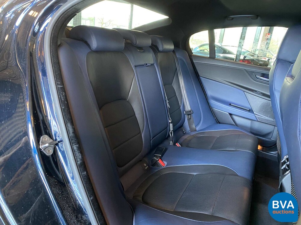 Jaguar XE 3.0 S 340pk 2016 -Org. NL-, HV-269-T