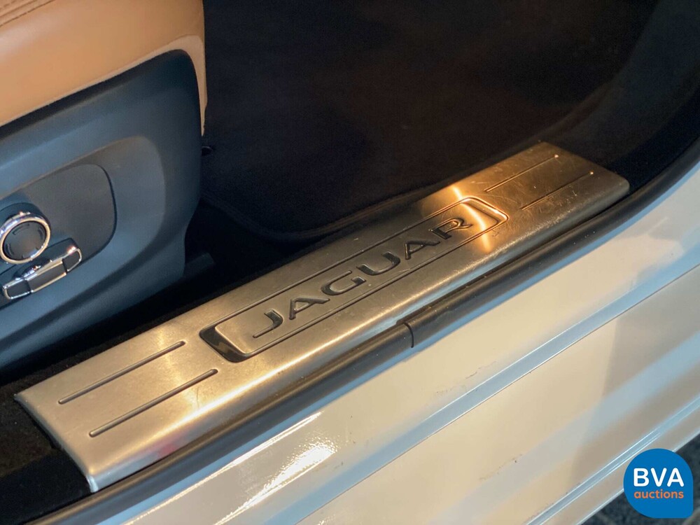 Jaguar XJ 3.0 D Premium Luxury 300pk 2018 Facelift, TD-898-B