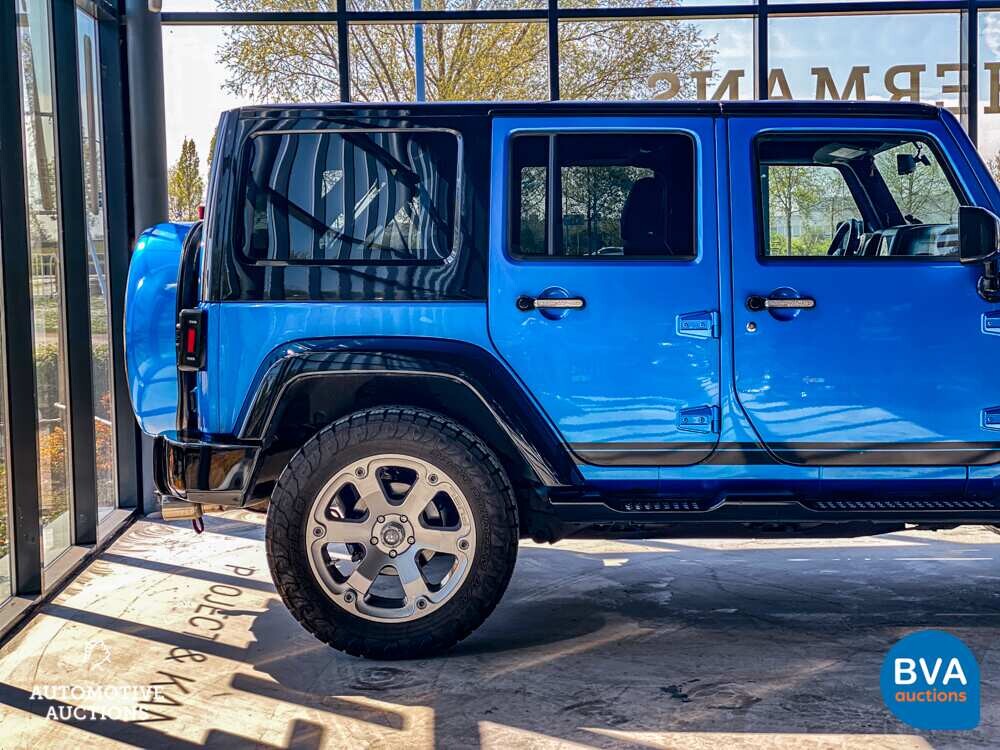 Jeep Wrangler Unlimited 3.6 Sahara CUSTOM 284pk 2015, L-530-ZD