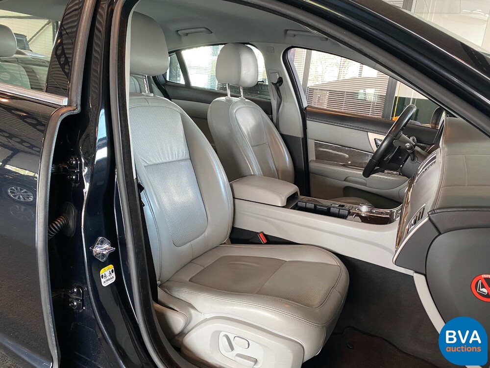 Jaguar XF 3.0 V6 Premium Luxury 238pk 2008, 03-ZSL-5