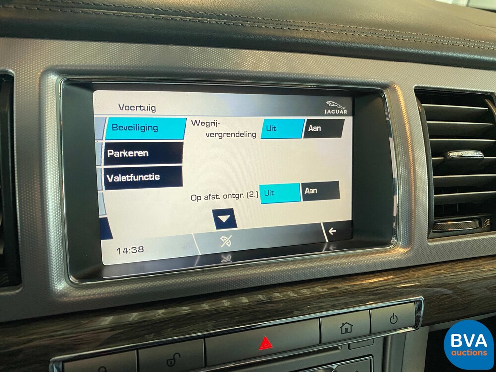 Jaguar XF 3.0 V6 Premium Luxury 238pk 2008, 03-ZSL-5