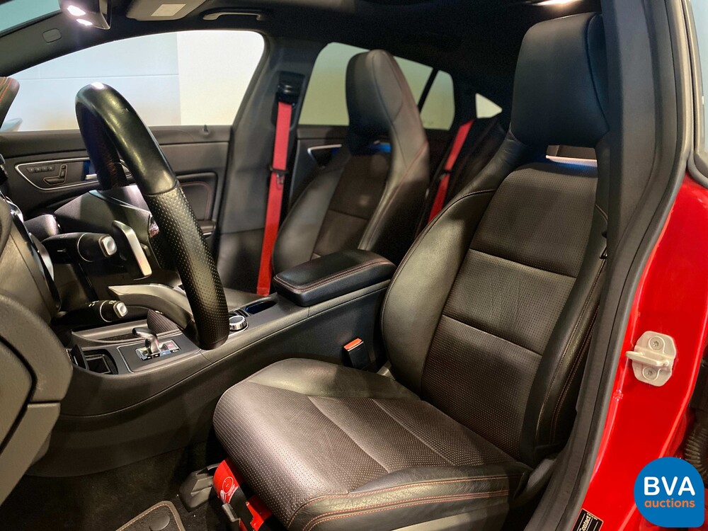 Mercedes-Benz CLA45 AMG 4matic 360pk 2014, NL-kenteken