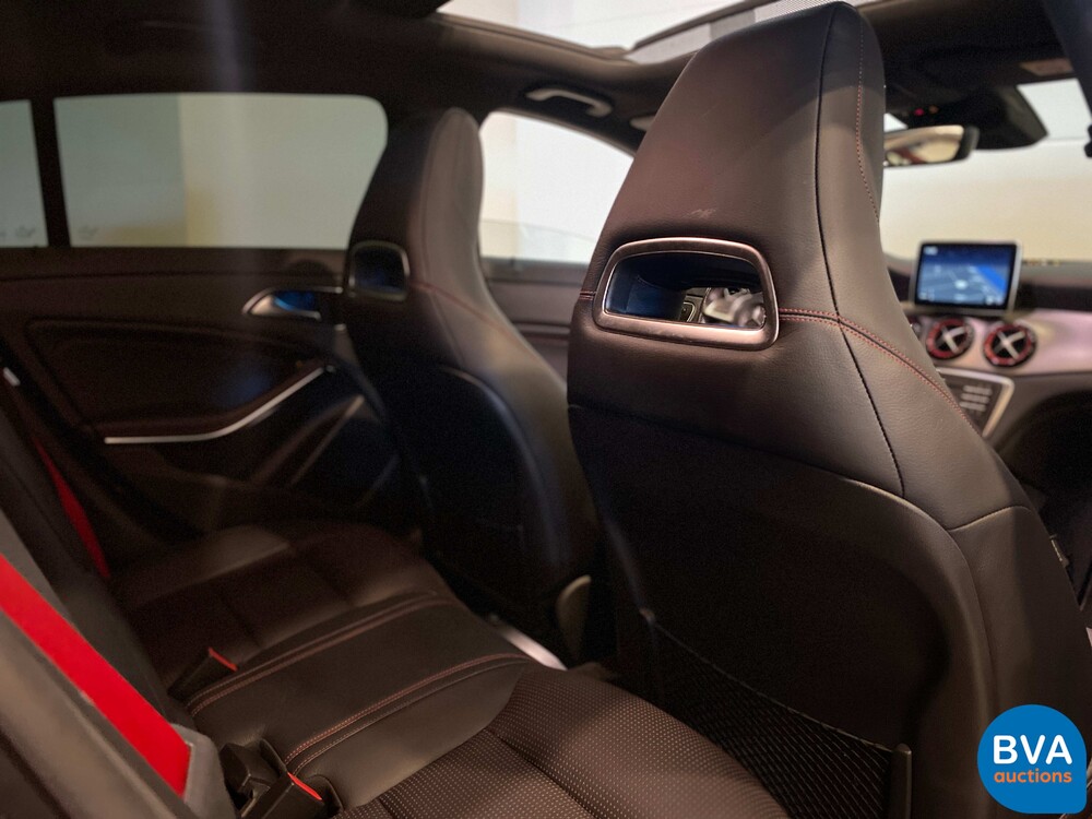 Mercedes-Benz CLA45 AMG 4matic 360pk 2014, NL-kenteken