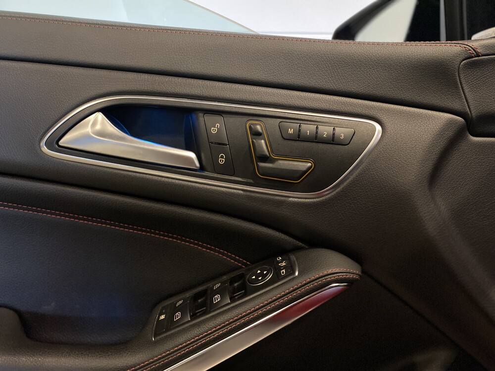 Mercedes-Benz CLA45 AMG 4matic 360pk 2014, NL-kenteken