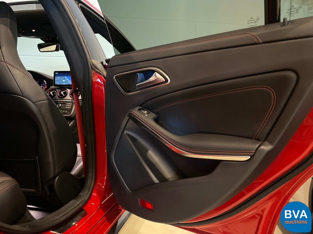 Mercedes-Benz CLA45 AMG 4matic 360pk 2014, NL-kenteken