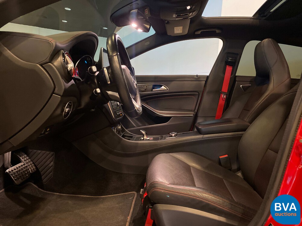 Mercedes-Benz CLA45 AMG 4matic 360pk 2014, NL-kenteken