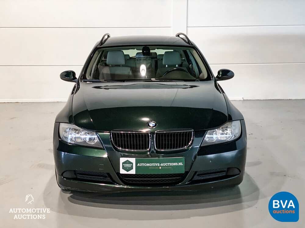BMW 318i Executive 3-serie Touring 143pk 2007 -Org. NL-, 42-XZ-GX