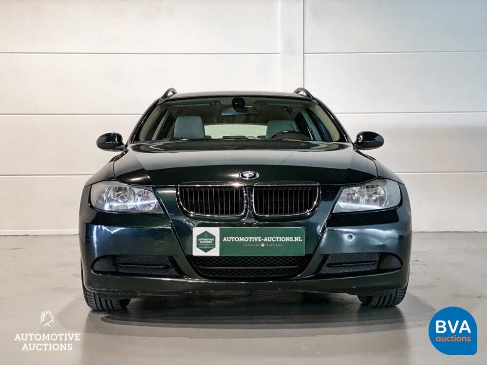 BMW 318i Executive 3-serie Touring 143pk 2007 -Org. NL-, 42-XZ-GX