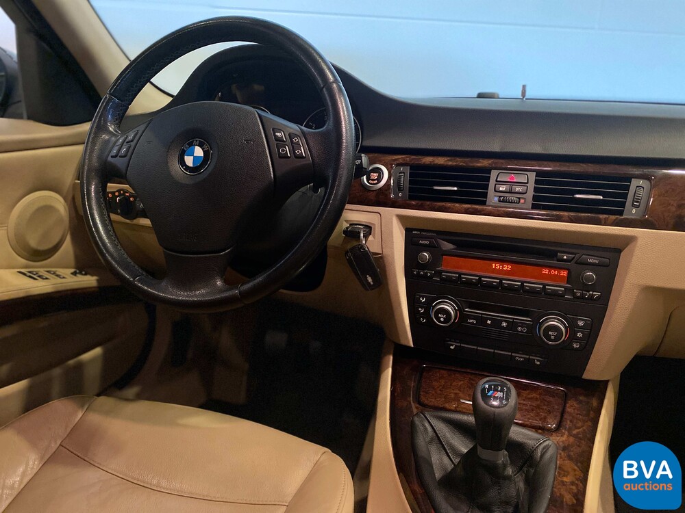 BMW 318i Executive 3-serie Touring 143pk 2007 -Org. NL-, 42-XZ-GX