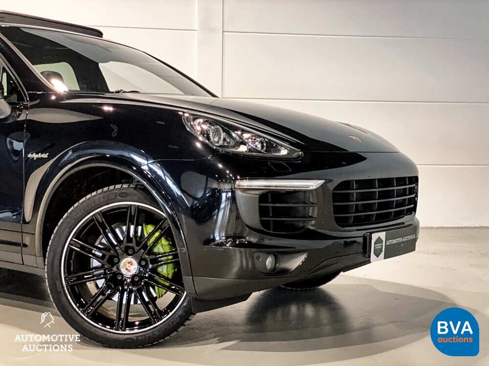 Porsche Cayenne 3.0 S E-Hybrid GTS-Pakket 416pk Plug-In Hybride 2015 -Org. NL-, 3-ZHG