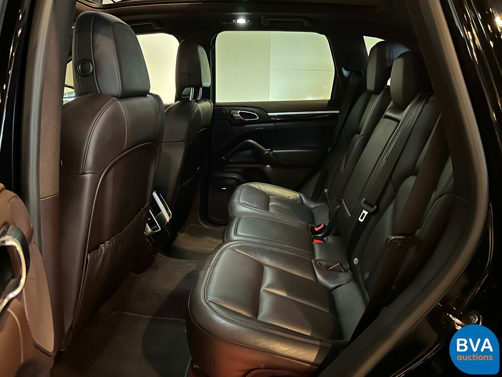 Porsche Cayenne 3.0 S E-Hybrid GTS-Pakket 416pk Plug-In Hybride 2015 -Org. NL-, 3-ZHG