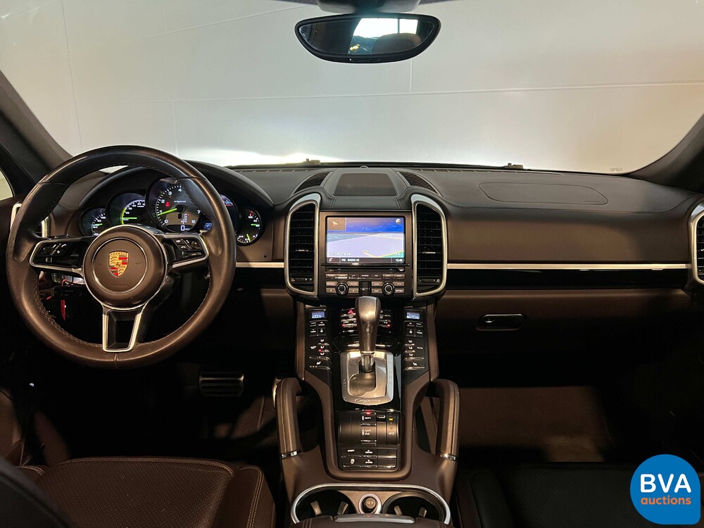 Porsche Cayenne 3.0 S E-Hybrid GTS-Pakket 416pk Plug-In Hybride 2015 -Org. NL-, 3-ZHG