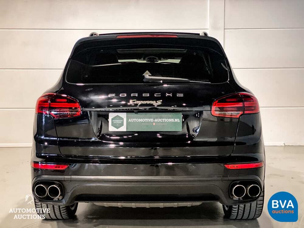 Porsche Cayenne 3.0 S E-Hybrid GTS-Pakket 416pk Plug-In Hybride 2015 -Org. NL-, 3-ZHG