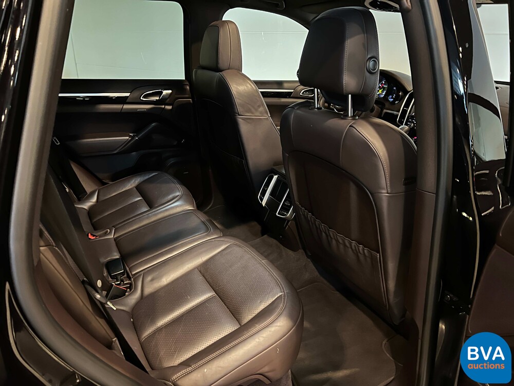 Porsche Cayenne 3.0 S E-Hybrid GTS-Pakket 416pk Plug-In Hybride 2015 -Org. NL-, 3-ZHG