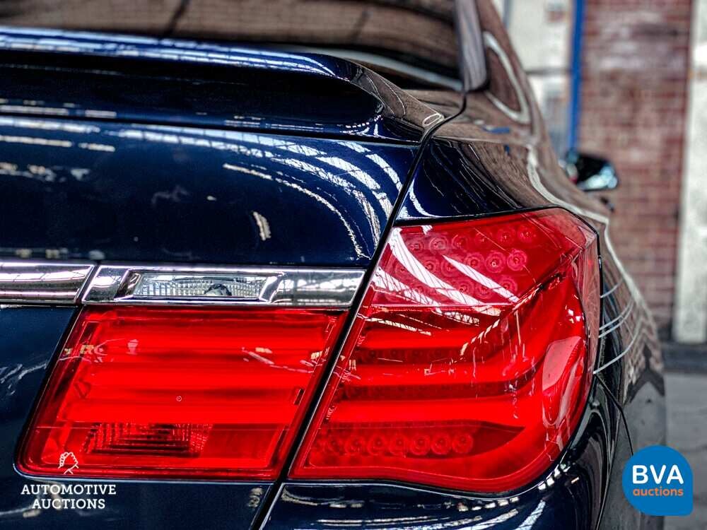 BMW ActiveHybrid7 Alpina 4.4 V8 465 PS 7er F04 2011.