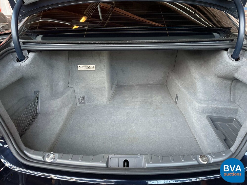 BMW ActiveHybrid7 Alpina 4.4 V8 465 PS 7er F04 2011.