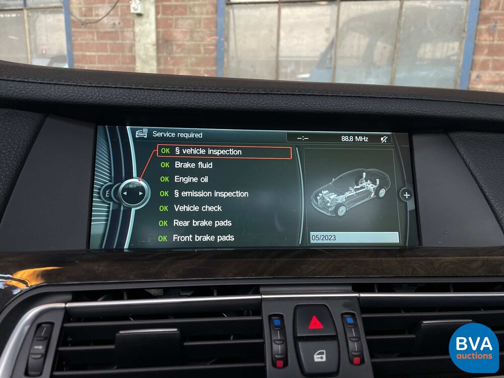 BMW ActiveHybrid7 Alpina 4.4 V8 465 PS 7er F04 2011.