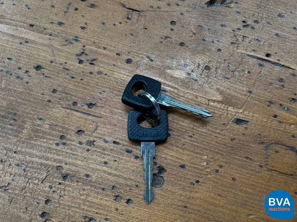 Mercedes-Benz 300GD Turbo Barndoors G-Klasse 125 PS 1980, P-061-DS.