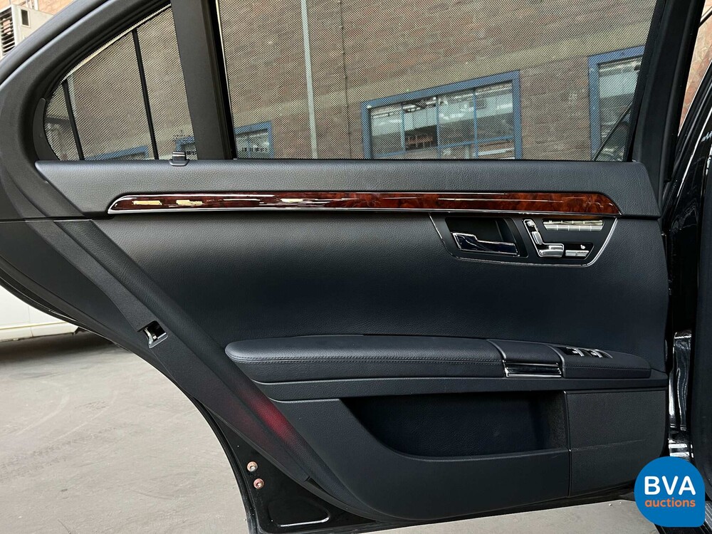 Mercedes-Benz S400 Hybrid LANG S-Klasse PRESTIGE PLUS Facelift 2010 279 PS, 70-NNT-2.