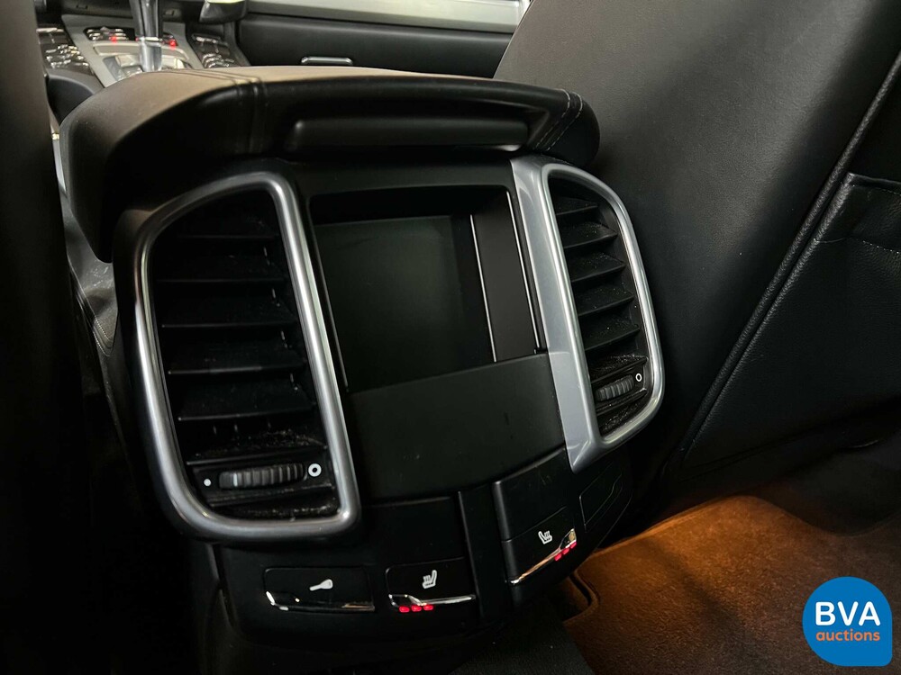 Porsche Cayenne 4.8 Turbo 500PS 2010 -Org. NL-, 04-LKV-9.