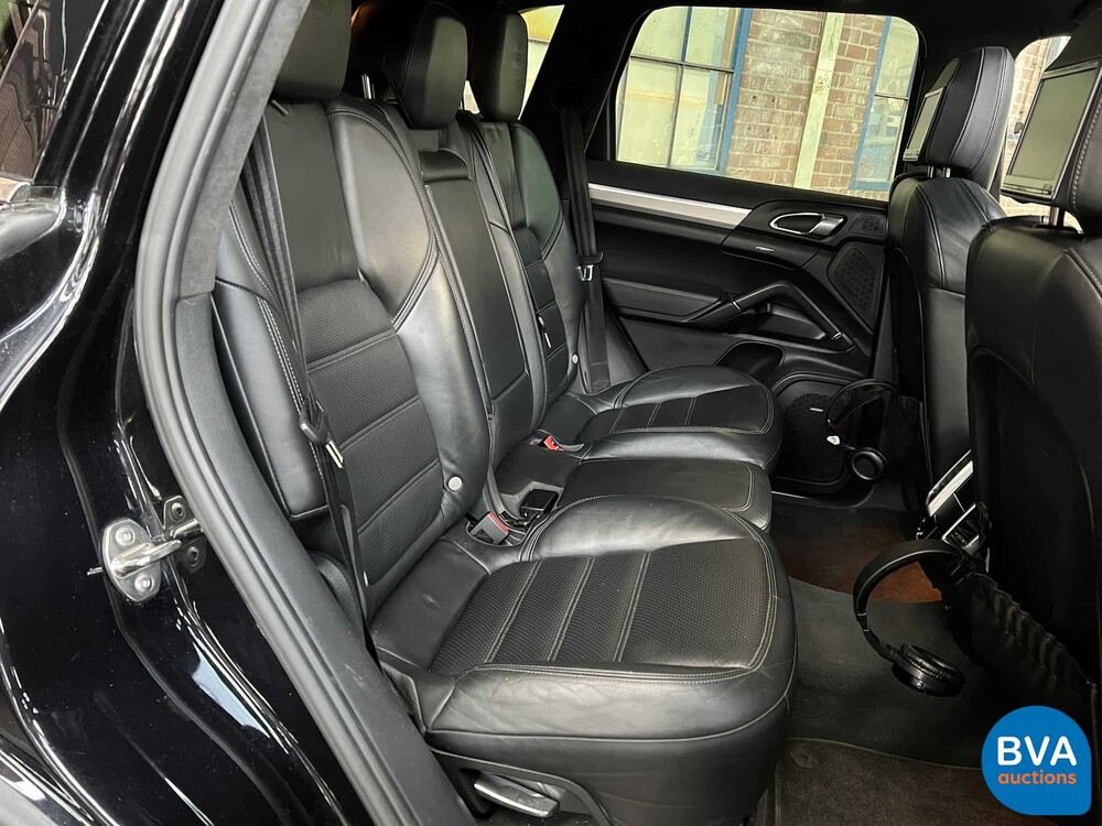 Porsche Cayenne 4.8 Turbo 500PS 2010 -Org. NL-, 04-LKV-9.