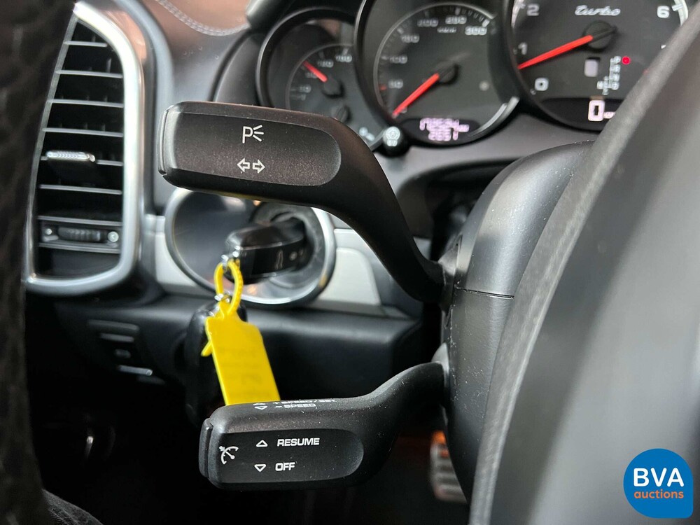 Porsche Cayenne 4.8 Turbo 500PS 2010 -Org. NL-, 04-LKV-9.