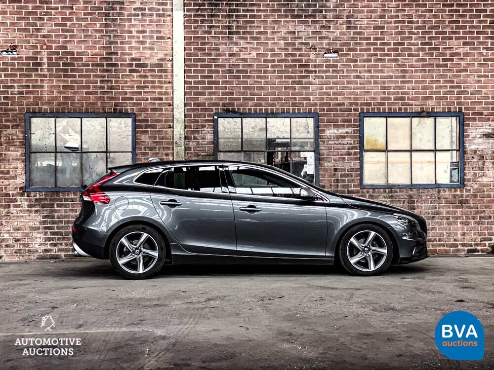 Volvo V40 D2 R-Design 114PS 2013 -Org. NL-, 8-KTF-66.