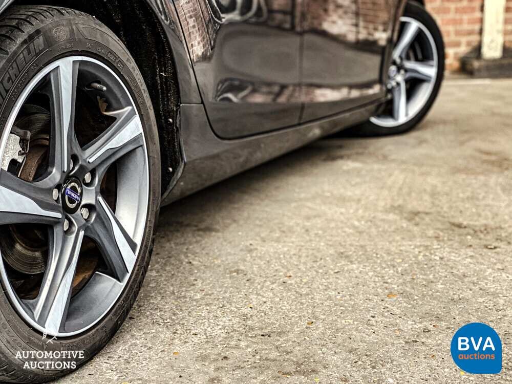 Volvo V40 D2 R-Design 114PS 2013 -Org. NL-, 8-KTF-66.