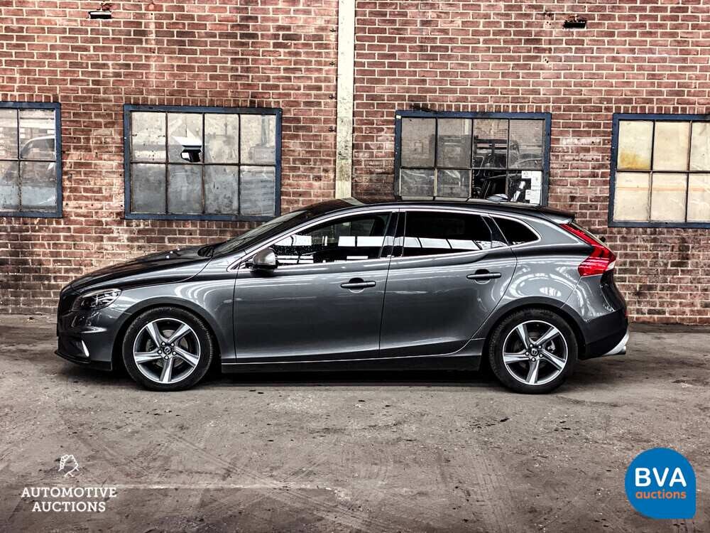 Volvo V40 D2 R-Design 114PS 2013 -Org. NL-, 8-KTF-66.